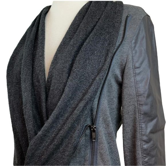 Blank NYC Faux Leather Moto Jacket Draped Cowl Asymmetric Zip Gray Size Small - Picture 4 of 7